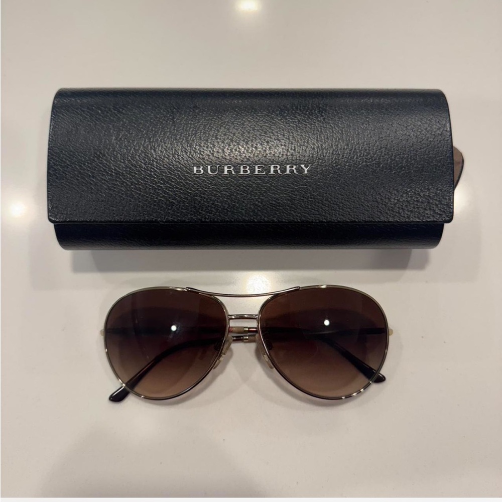 AUTHENTIC Burberry Aviator Sunglasses